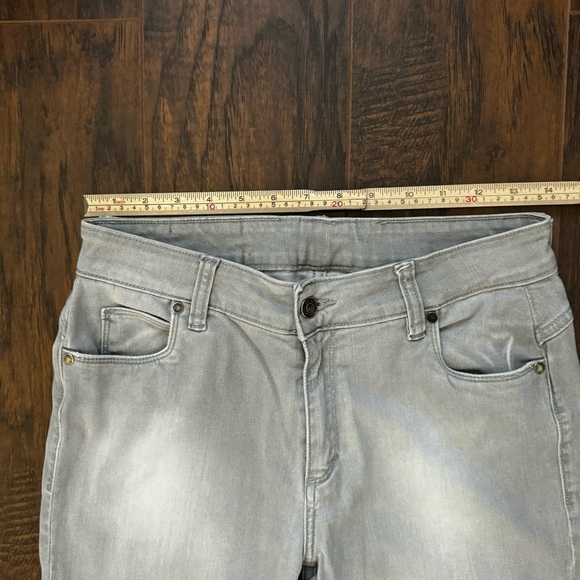 Sita Murt/ 28” Gray Skinny Jeans - Picture 6 of 7